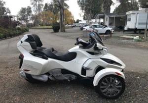  CAN-AM Spyder