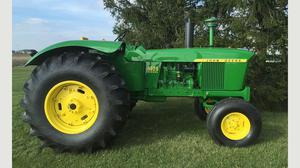  John Deere  Standard