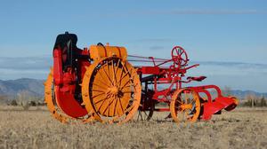  Moline Universal D With Rare 2-WAY Plow