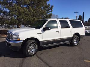  Ford Excursion XLT