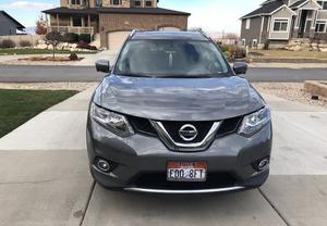  Nissan Rogue