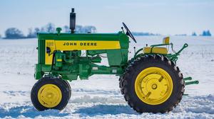  John Deere 330-S