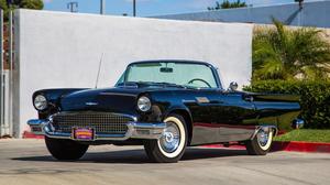  Ford Thunderbird