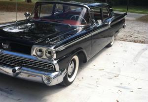  Ford Fairlane 500