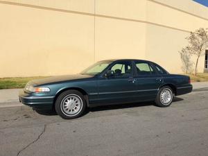  Ford Crown Victoria LX 4DR Sedan