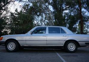  Mercedes-Benz 450SEL