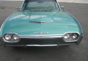  Ford Thunderbird