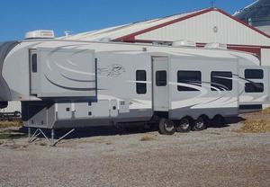  Open Range RV M427bhs