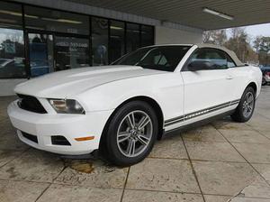  Ford Mustang V6 Premium Coupe