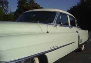  Cadillac Fleetwood