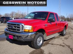  Ford F-250 XLT Quad Cab W-8` BOX