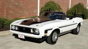  Ford Mustang Convertible