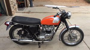  Triumph Bonneville