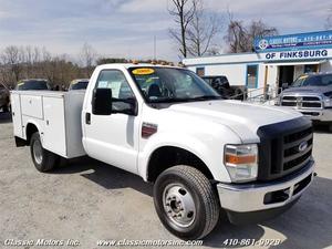 Ford F-350 XLT 4X4 DRW Utility_Bed Truck