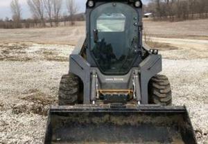  John Deere 320D Skid Steer