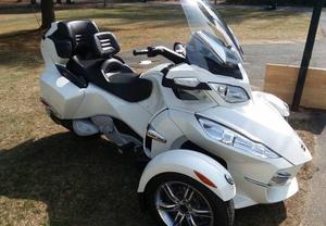  CAN-AM Spyder Roadster RT S
