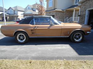  Ford Mustang Convertible