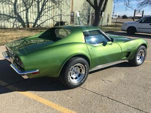  Chevrolet Corvette T-TOP Coupe