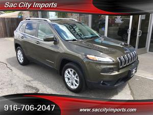  Jeep Cherokee Latitude SUV