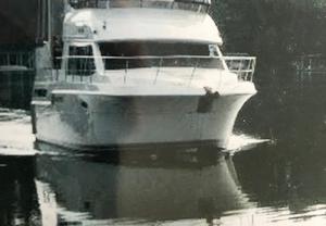  Carver Yachts 405 AFT Cabin