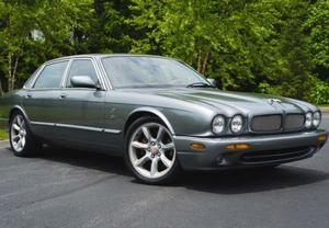  Jaguar XJR