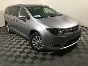 Chrysler Pacifica Touring Plus