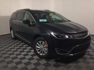  Chrysler Pacifica Touring L