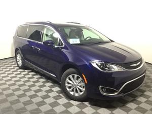  Chrysler Pacifica Touring L