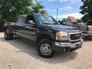  GMC Sierra  Crew Cab 167 WB 4WD DRW SLT