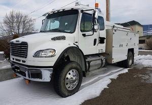  Freightliner M2