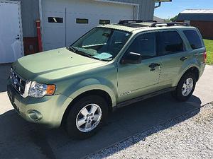  Ford Escape XLT FWD 4 DR. SUV