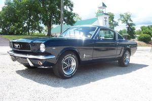  Ford Mustang 2+2 Fastback