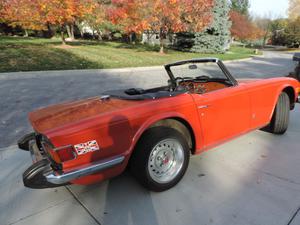  Triumph TR6 Convertible