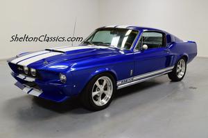 Ford Mustang Shelby GT500 Replica