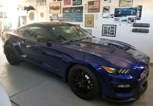  Ford Shelby GT350
