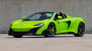  Mclaren 675LT Spider