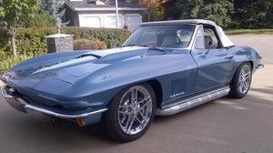  Chevrolet Corvette Resto Mod