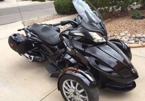  CAN-AM Spyder ST Limited