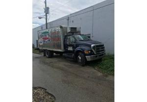  Ford F- FT Reefer BOX Truck