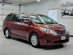  Toyota Sienna