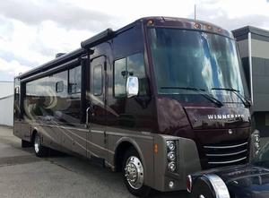  Winnebago Sightseer Class A - Gas