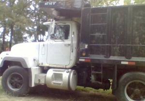  Mack RD688 TRI Axle Dump Truck