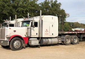  Peterbilt 389