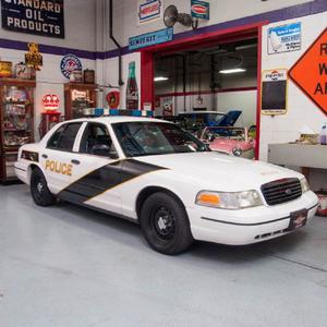 Ford Crown Victoria