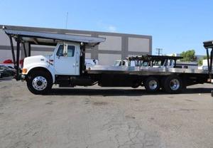  International  Flatbed TOW Truck