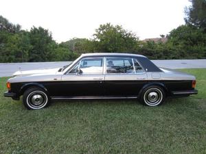  Rolls-Royce Silver Spur Sedan