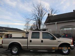  Ford F-250 Super Duty Lariat 4DR Crew Cab SB