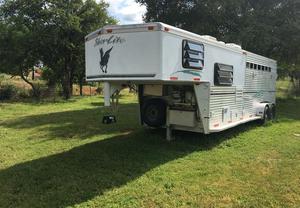  Silver Lite 3 Horse Trailer With Living Quarters