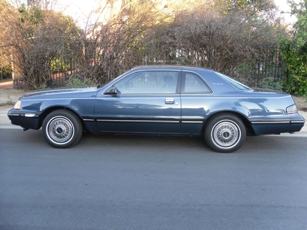  Ford Thunderbird LX