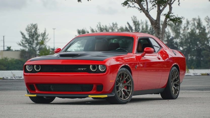  Dodge Challenger SRT Hellcat